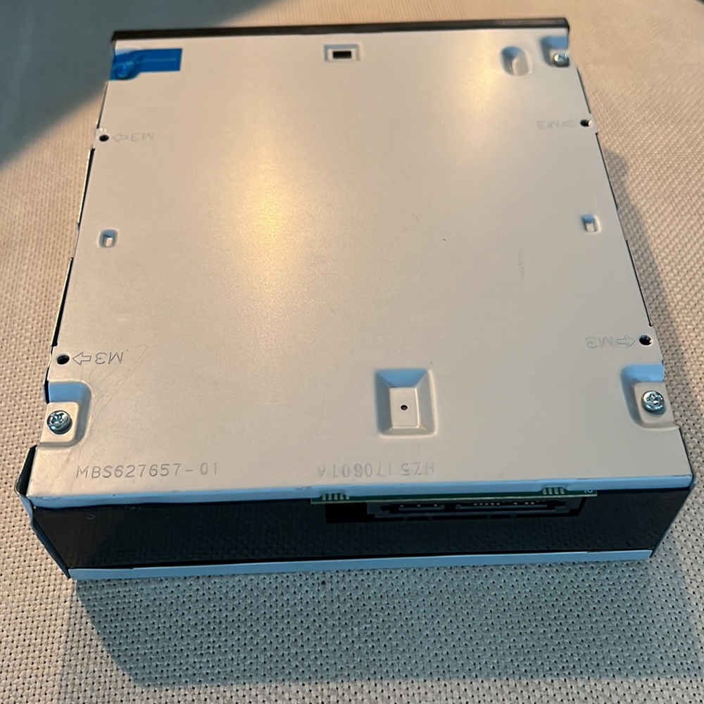 ASUS Optical Disk/CD Drive SATA - Picture 4 of 7